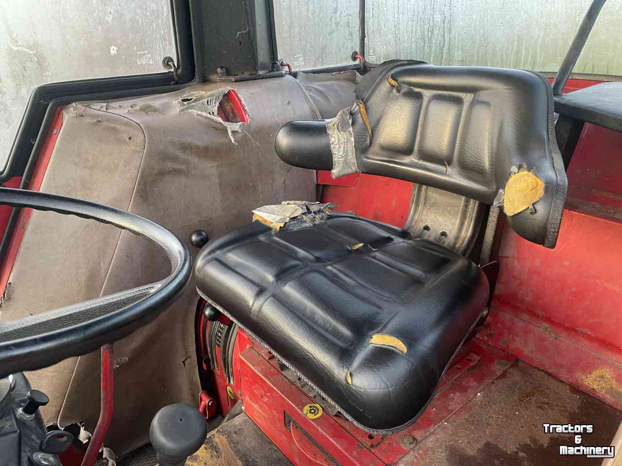 Schlepper / Traktor International 633 + stuurbekrachtiging !!