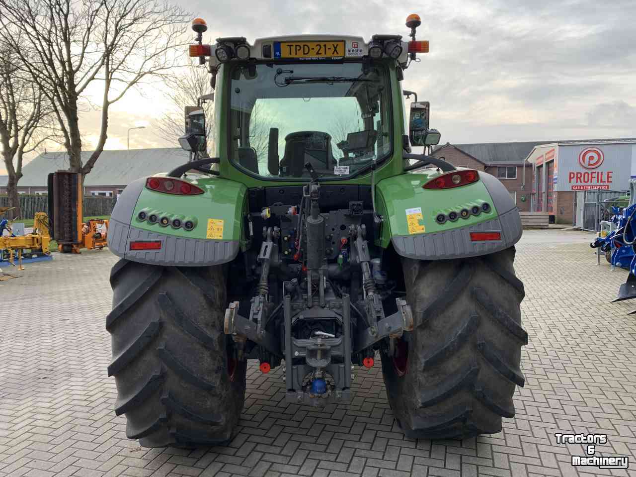 Schlepper / Traktoren Fendt 724 S4 ProfiPlus