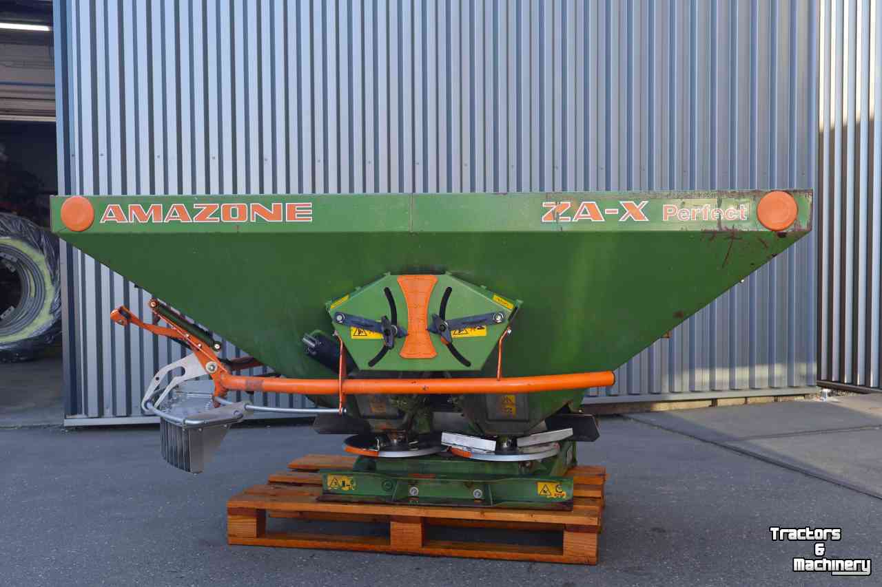 Düngerstreuer Amazone ZA-X Perfect