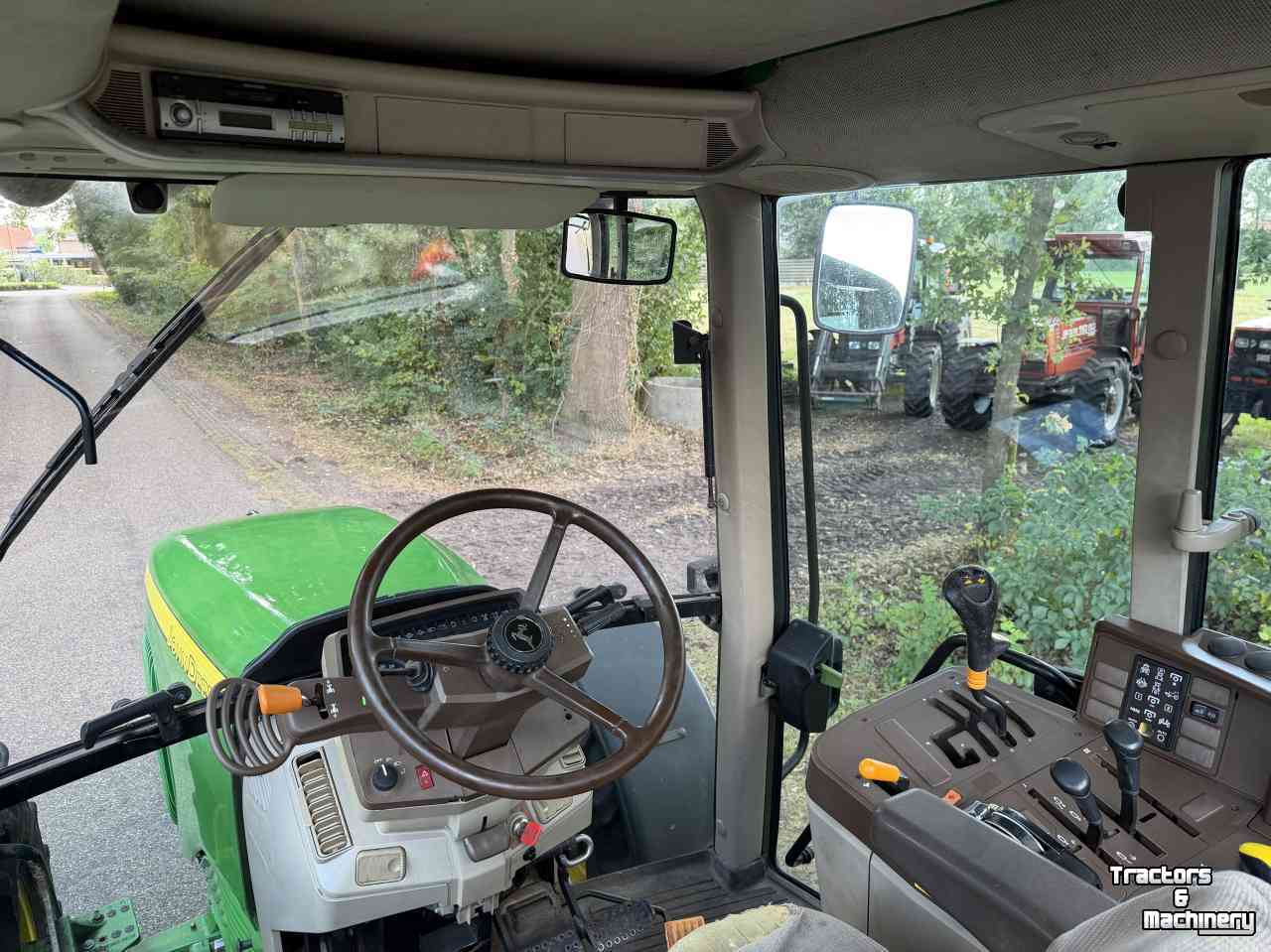 Schlepper / Traktor John Deere 6220 AQ