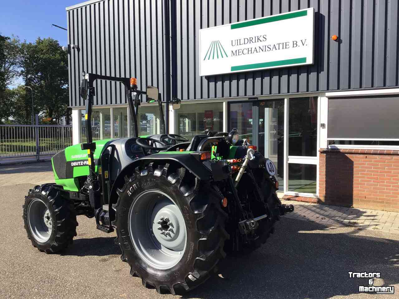 Schlepper / Traktor Deutz-Fahr 5080 DF Keyline (Kruipgang)