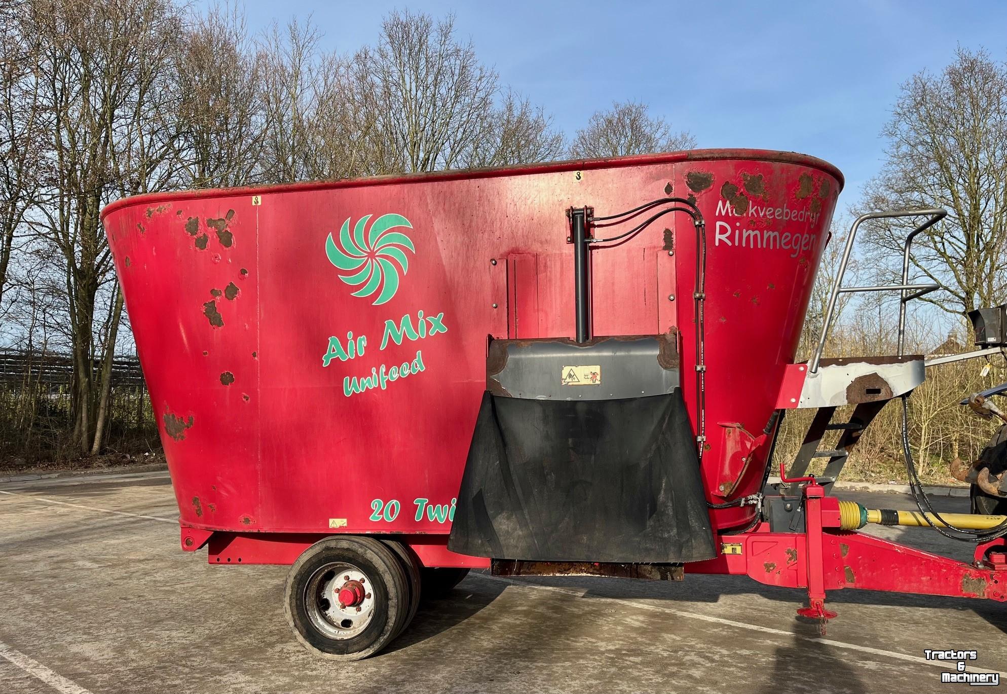 Futtermischwagen Vertikal Airmix Voermengwagen 20 m³