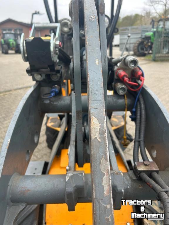 Radlader Giant D254SW