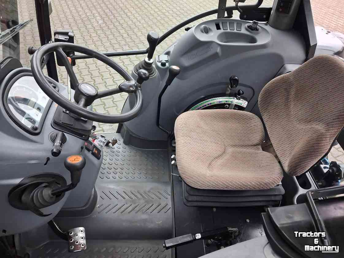 Schlepper / Traktor McCormick C-100 MAX