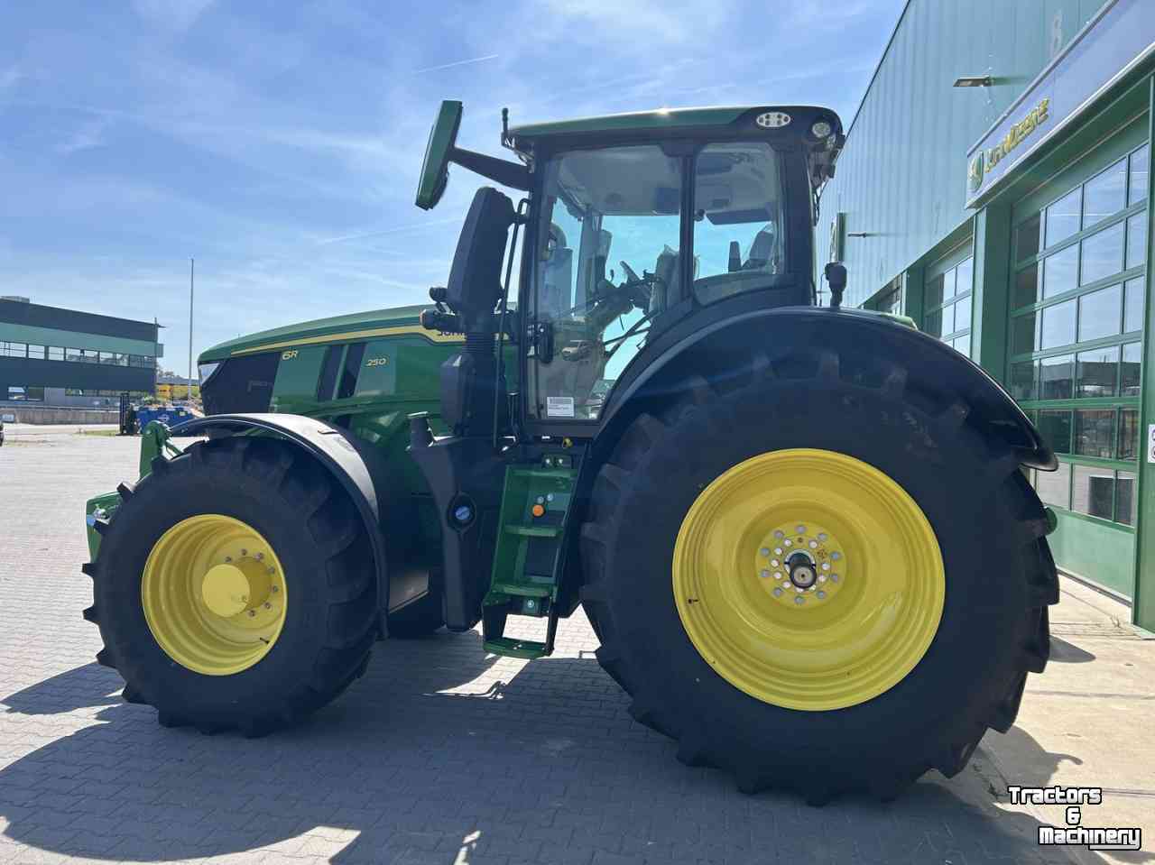 Schlepper / Traktor John Deere 6R 250