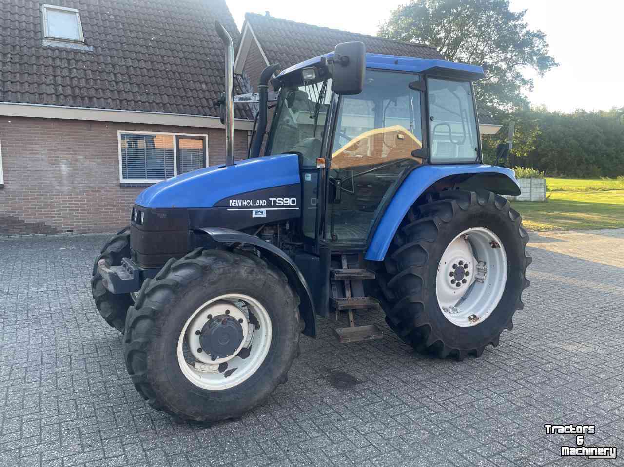Schlepper / Traktor New Holland TS90 Synchro Dual Command 24/24