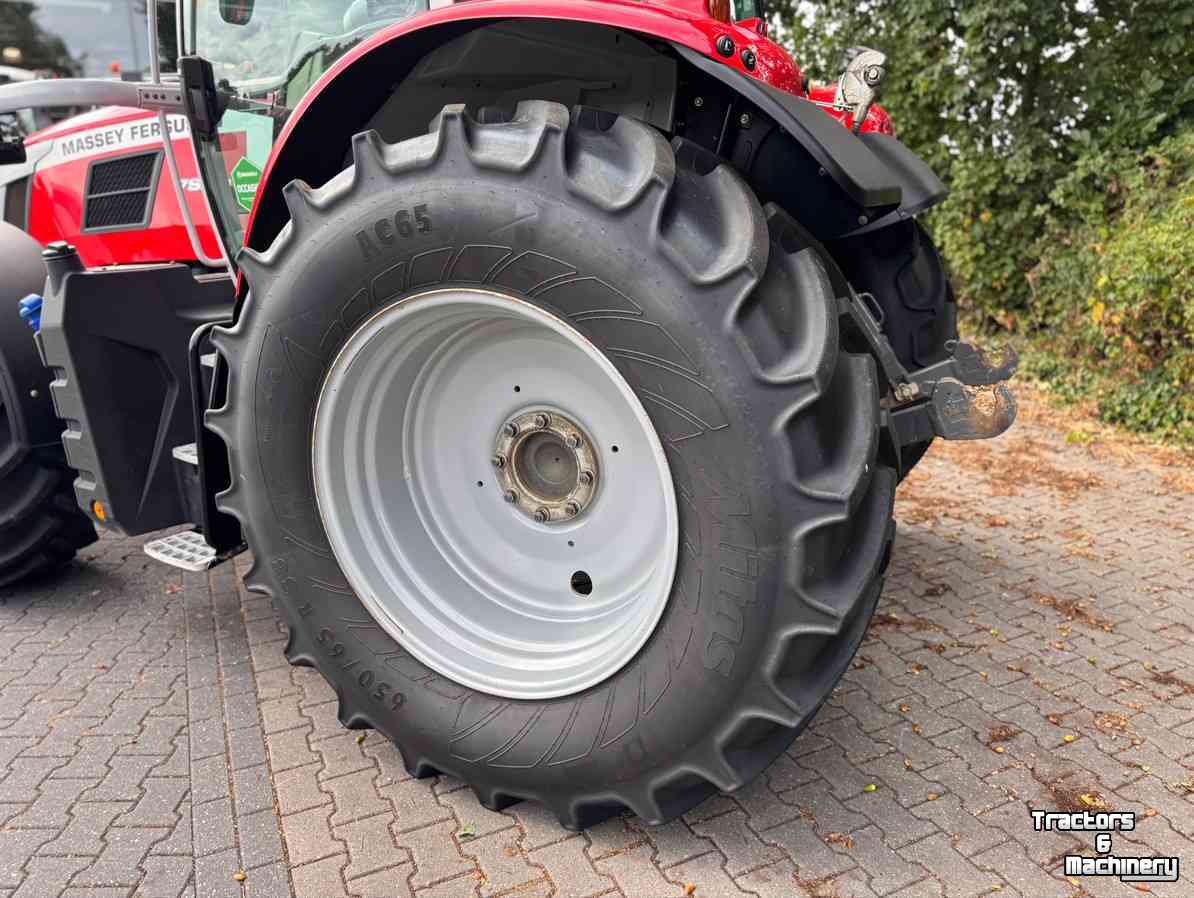 Schlepper / Traktor Massey Ferguson 7s.180 Dyna6 Efficient
