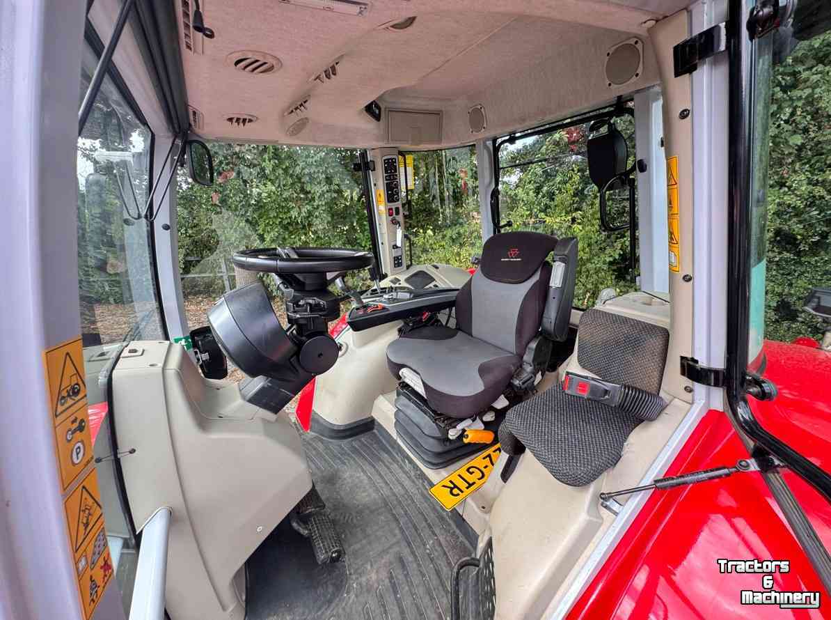 Schlepper / Traktor Massey Ferguson 7s.180 Dyna6 Efficient