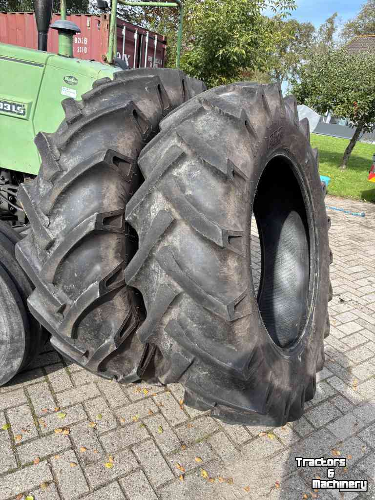 Räder, Reifen, Felgen & Distanzringe BKT 16,9x34