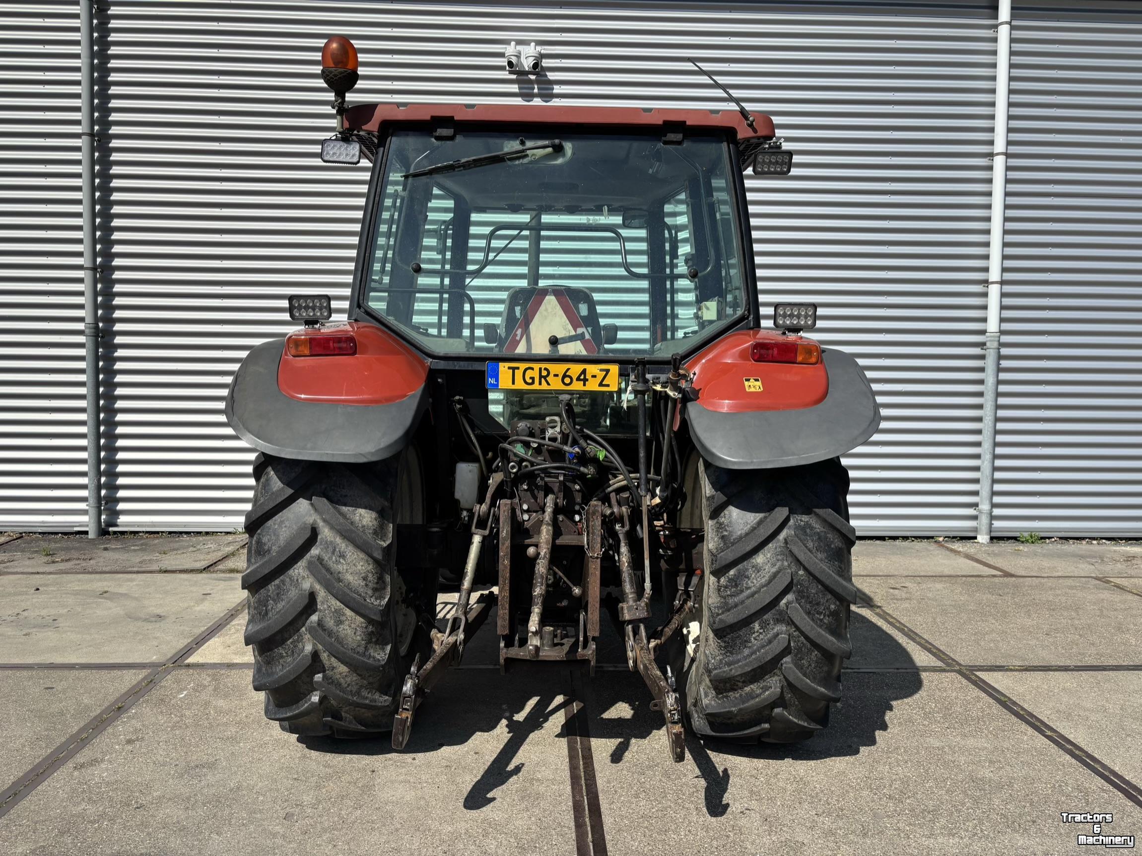Schlepper / Traktor New Holland L75