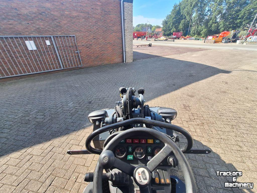 Radlader Giant G2200 X-TRA HD+