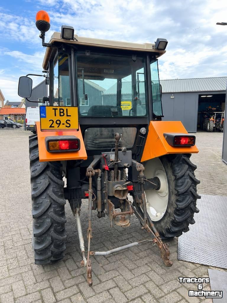 Schlepper / Traktor Renault 551