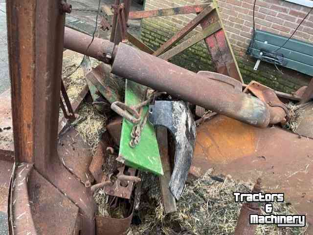 Schlepper / Traktoren John Deere 4240S