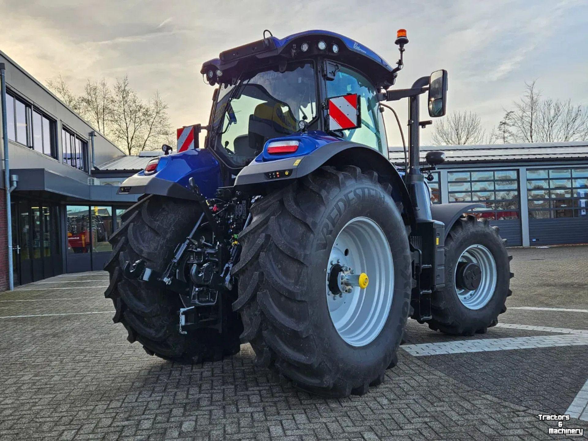 Schlepper / Traktor New Holland T7.270 AutoCommand New Gen