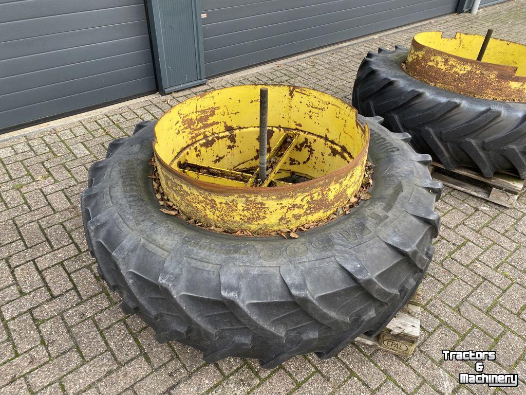 Räder, Reifen, Felgen & Distanzringe John Deere Set dubbellucht 16,9R38 draaispindel