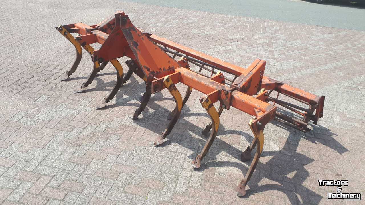 Grubber Peecon cultivator met rol (VERKOCHT)