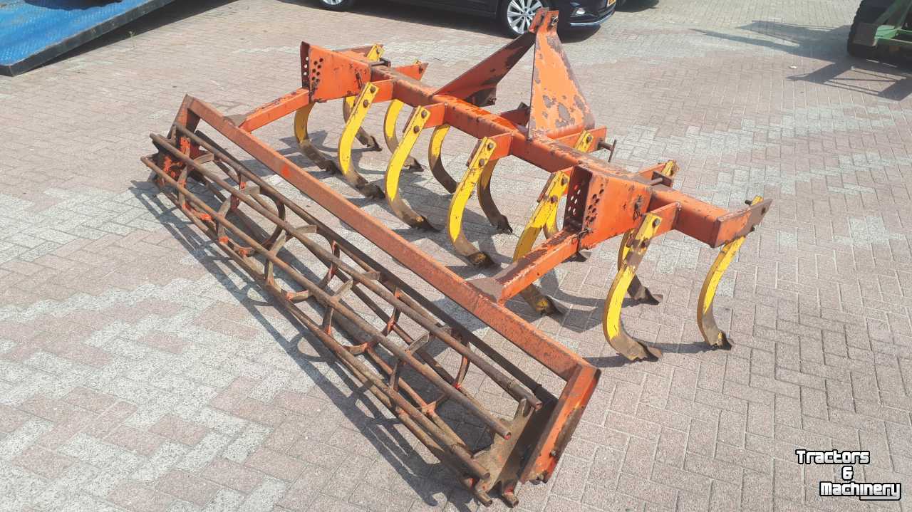 Grubber Peecon cultivator met rol (VERKOCHT)