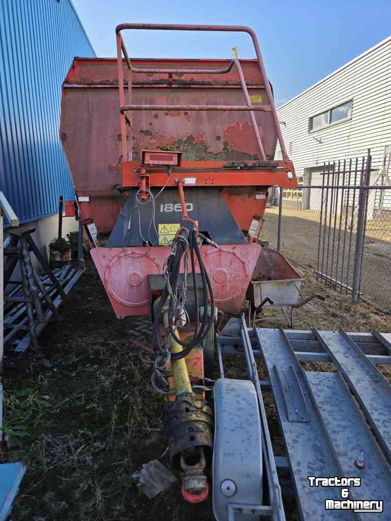 Futtermischwagen Kuhn EUROMIX 1860