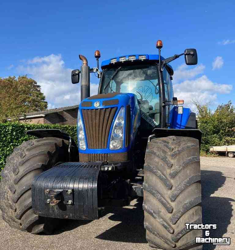 Schlepper / Traktoren New Holland T 8040 Tractor