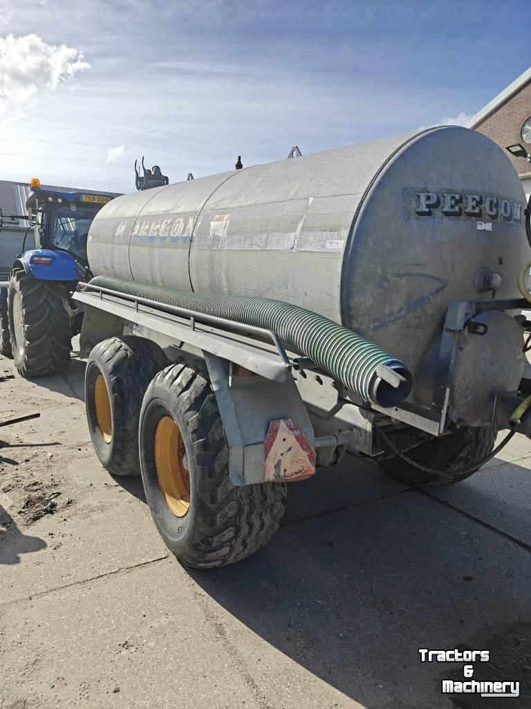 Gülletankwagen / Güllefässer Peecon waterwagen
