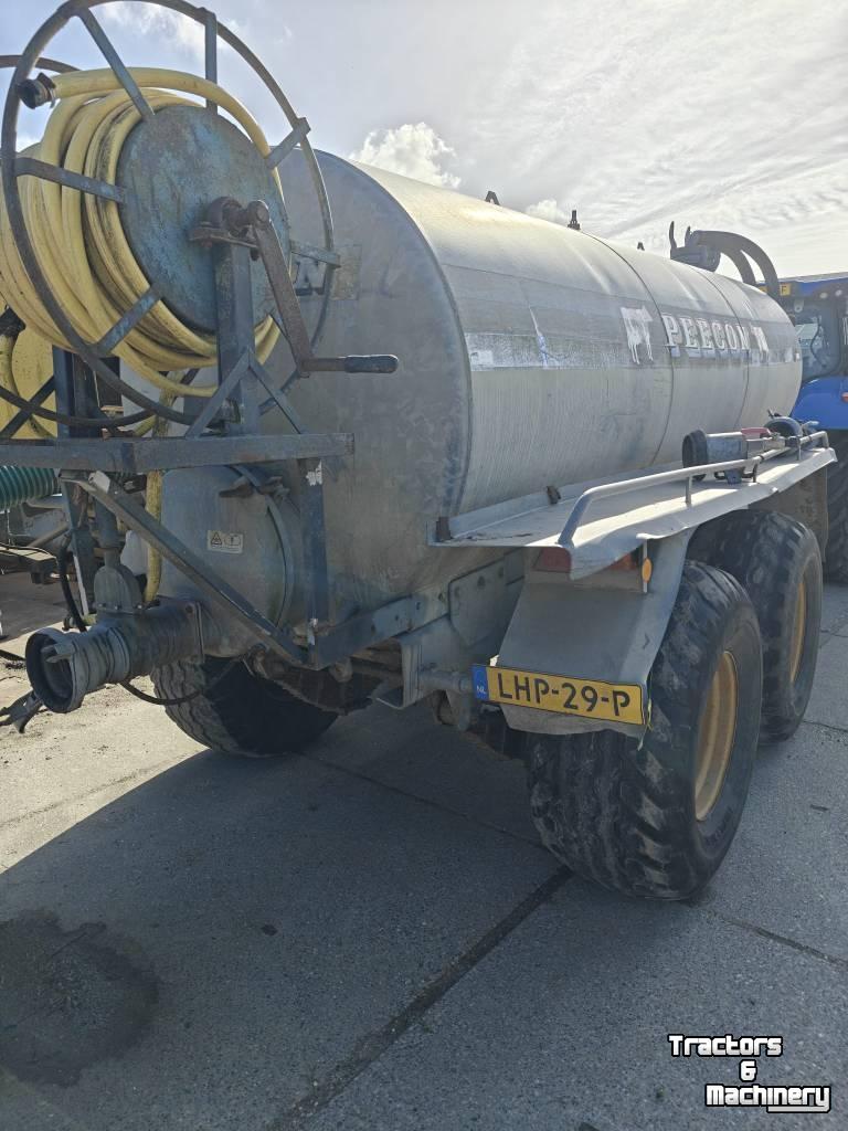Gülletankwagen / Güllefässer Peecon waterwagen