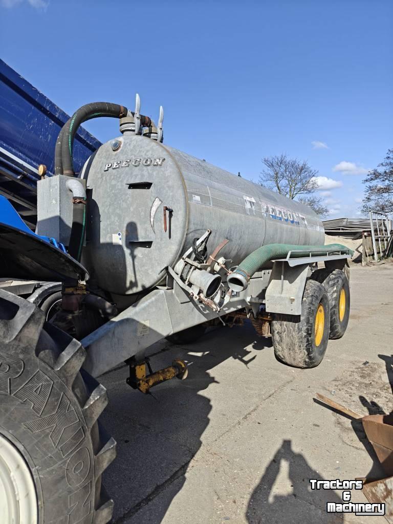 Gülletankwagen / Güllefässer Peecon waterwagen