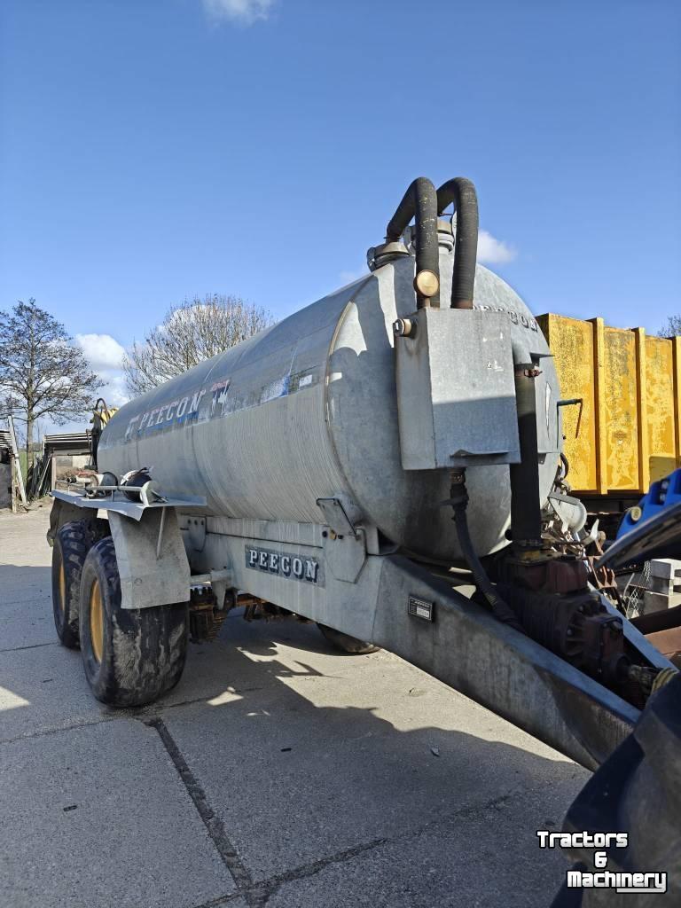 Gülletankwagen / Güllefässer Peecon waterwagen