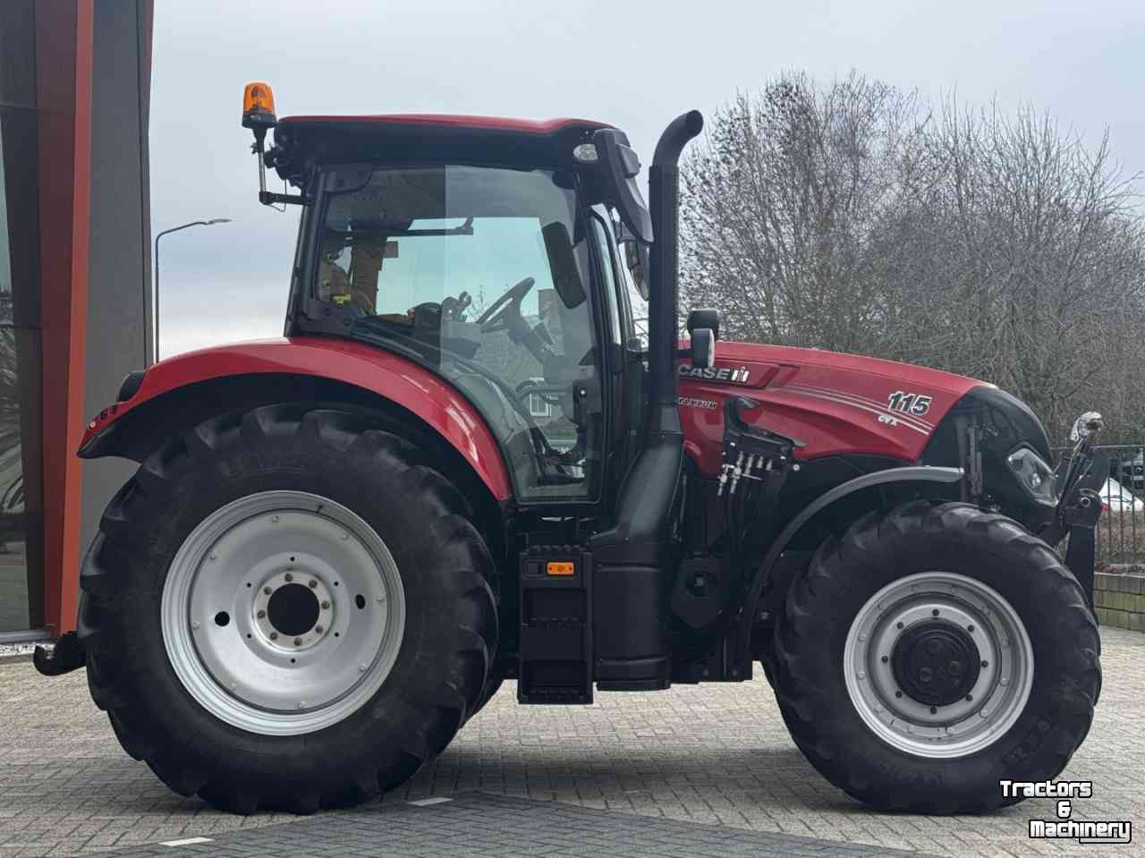 Schlepper / Traktor Case-IH Maxxum 115CVX vario 6cil  Stage V  Hydr. rem  Voorlader steunen vol geveerd