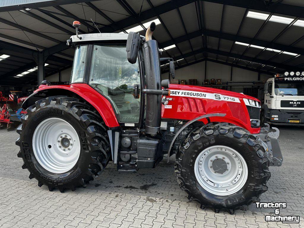 Schlepper / Traktor Massey Ferguson 7716-S Dyna-6