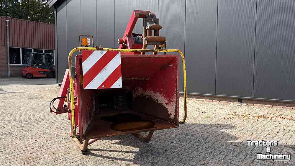 Holzhäcksler TP 200 PTO Front