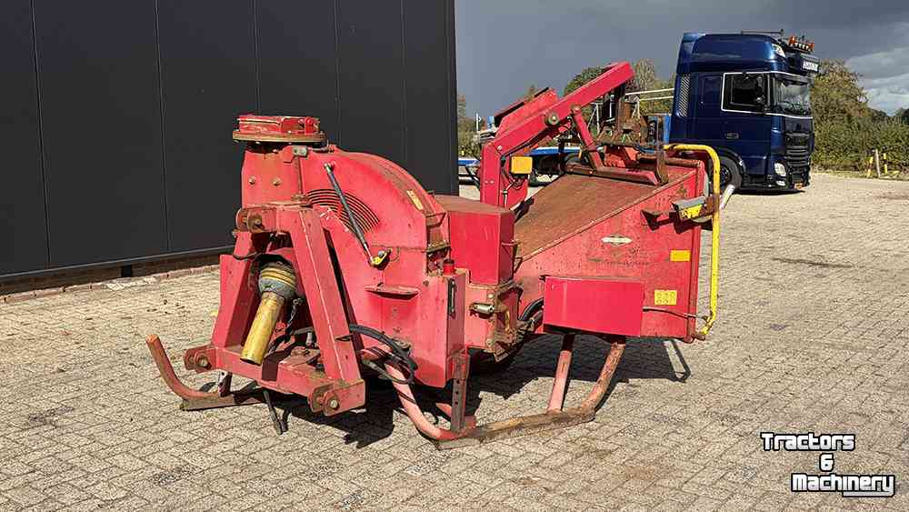 Holzhäcksler TP 200 PTO Front