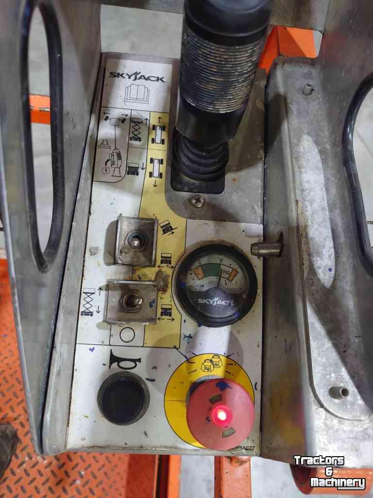 Scherenarbeitsbühnen Skyjack SJ111 3220