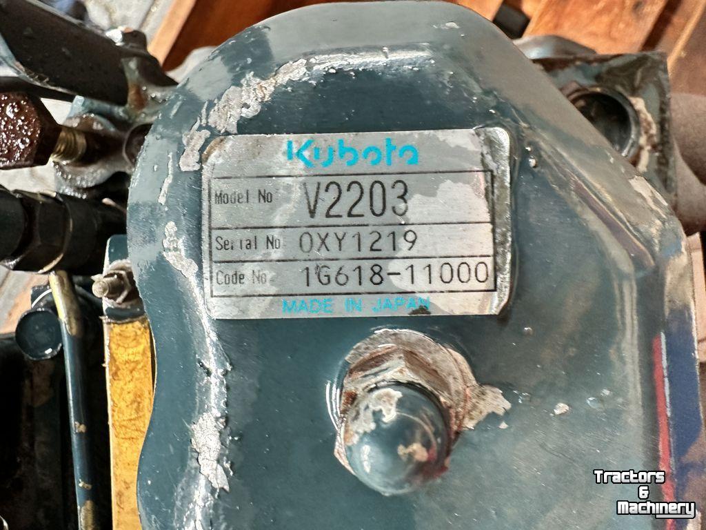 Diverse Gebrauchte Teile Kubota V2203-E MOTORBLOK