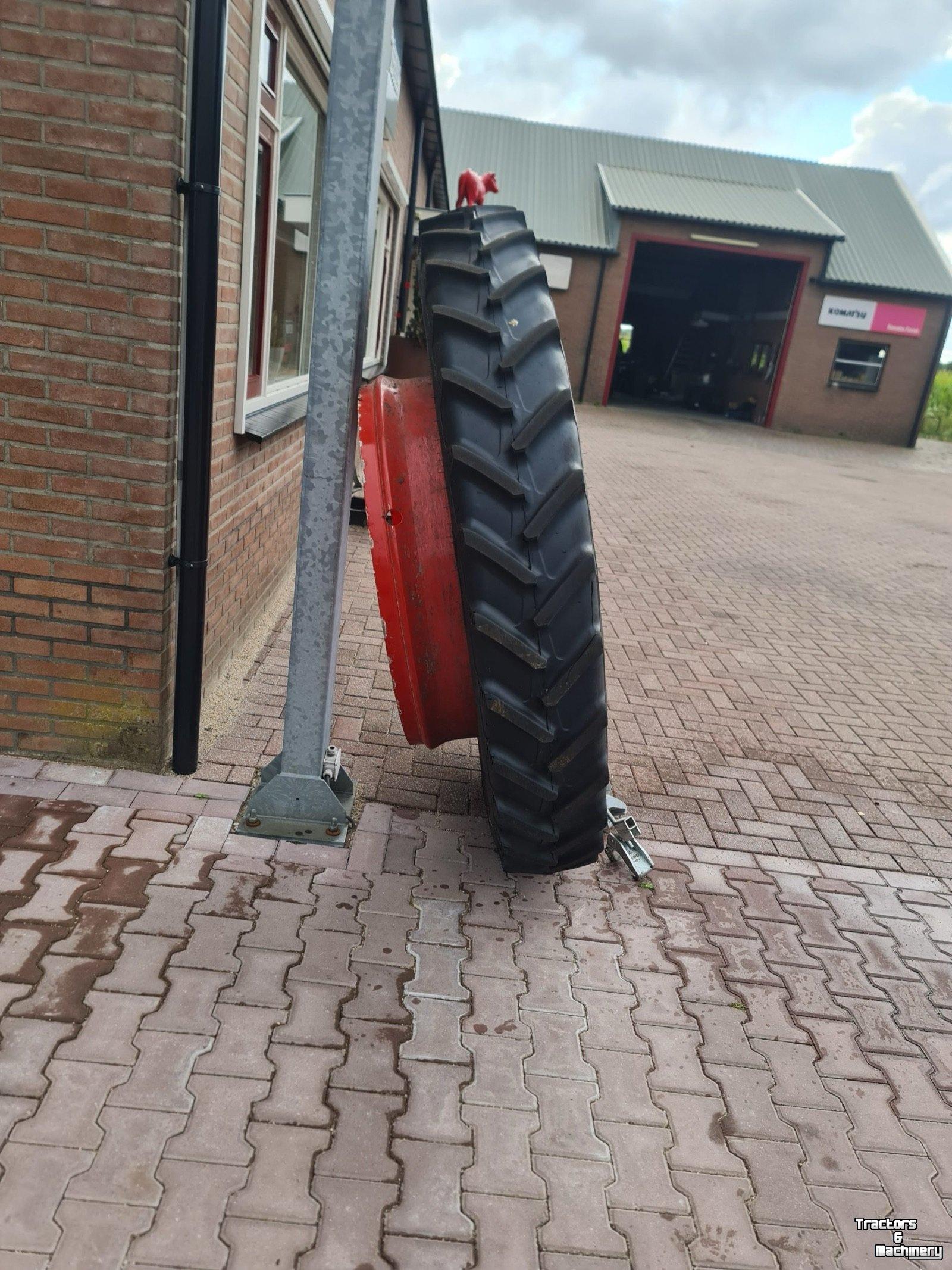 Räder, Reifen, Felgen & Distanzringe  DUBBELLUCHT 270/85R54 NAAST 650/65R42