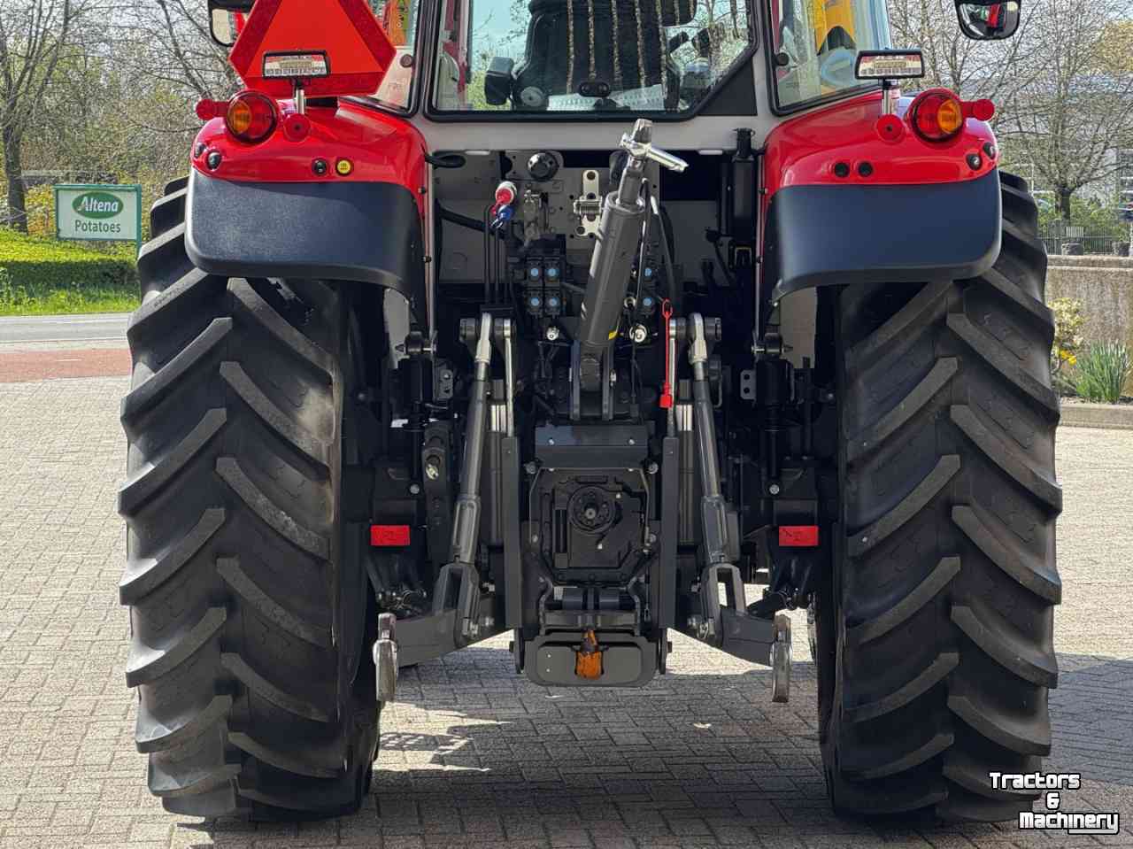 Schlepper / Traktor Massey Ferguson 5S145 EFFICIENT, DYNA 6, Stage V vol geveerd voorlader FL4220,  467 uren!!