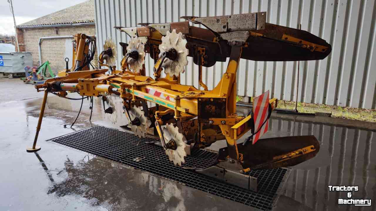Pflüge Rumptstad RPV140-480 3 schaar