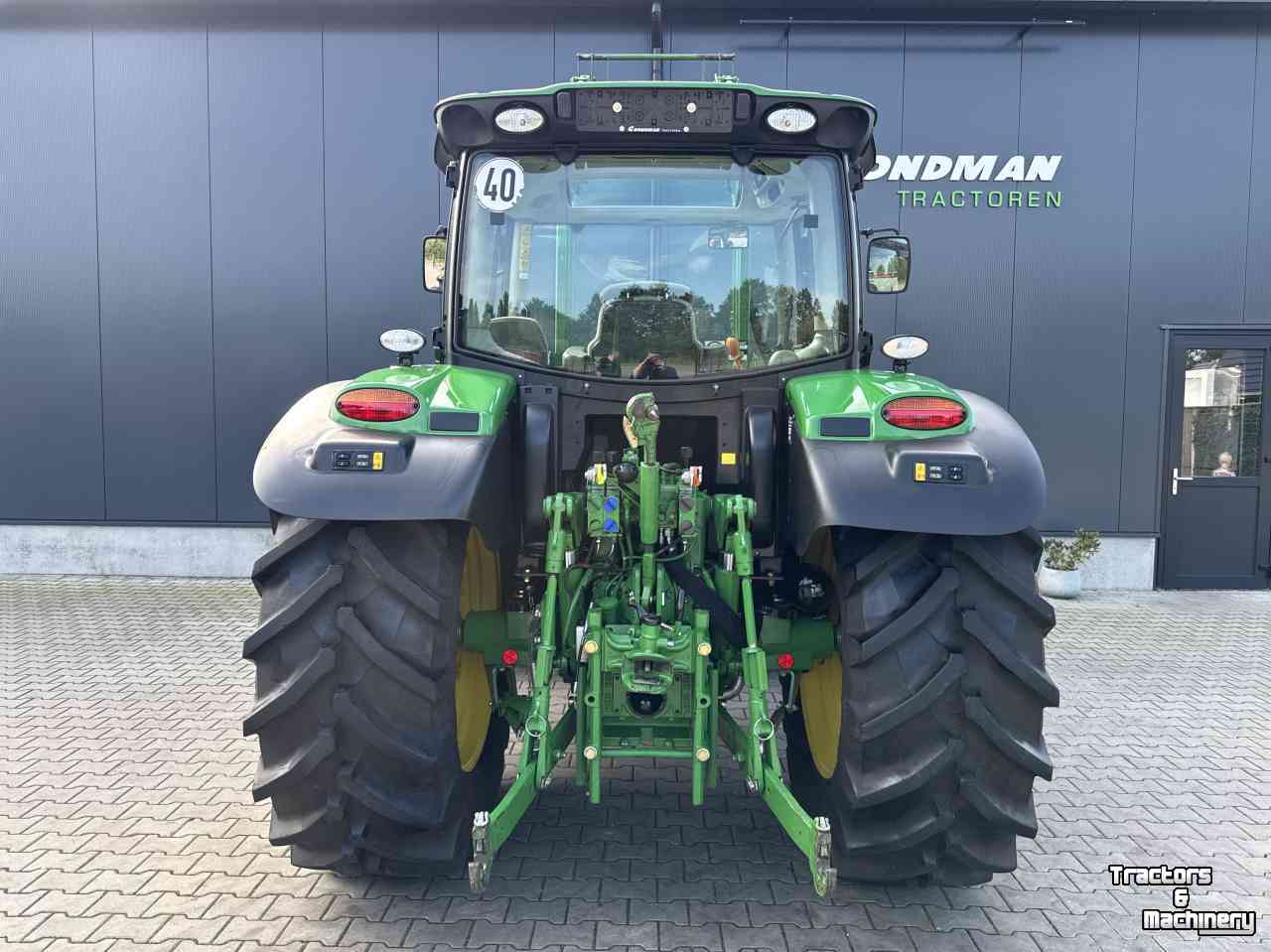 Schlepper / Traktor John Deere 6105R