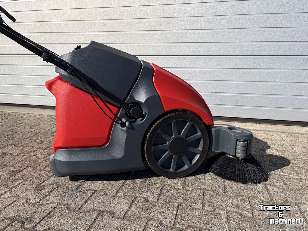 Kehr- und Kehrsaugmaschinen Meclean Meclean buster 950E PRO  (DEMO) 2024