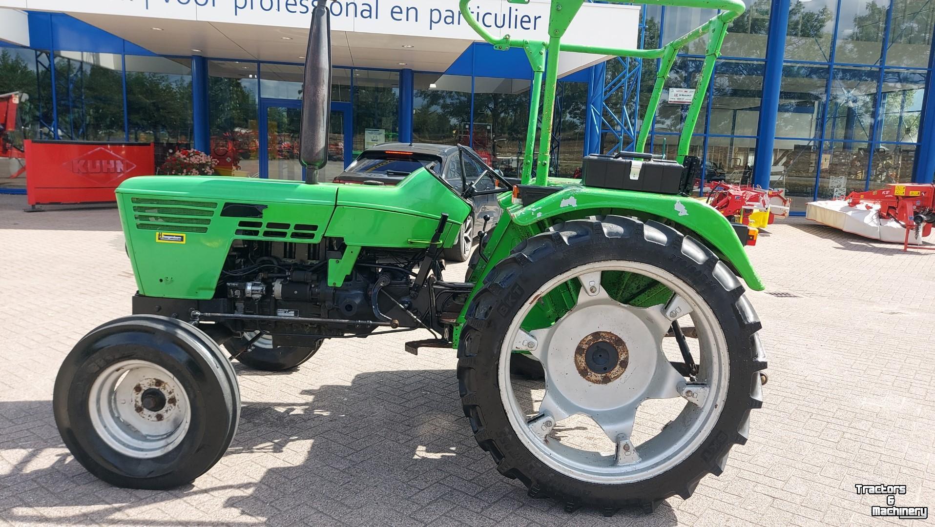 Schlepper / Traktor Deutz 5206
