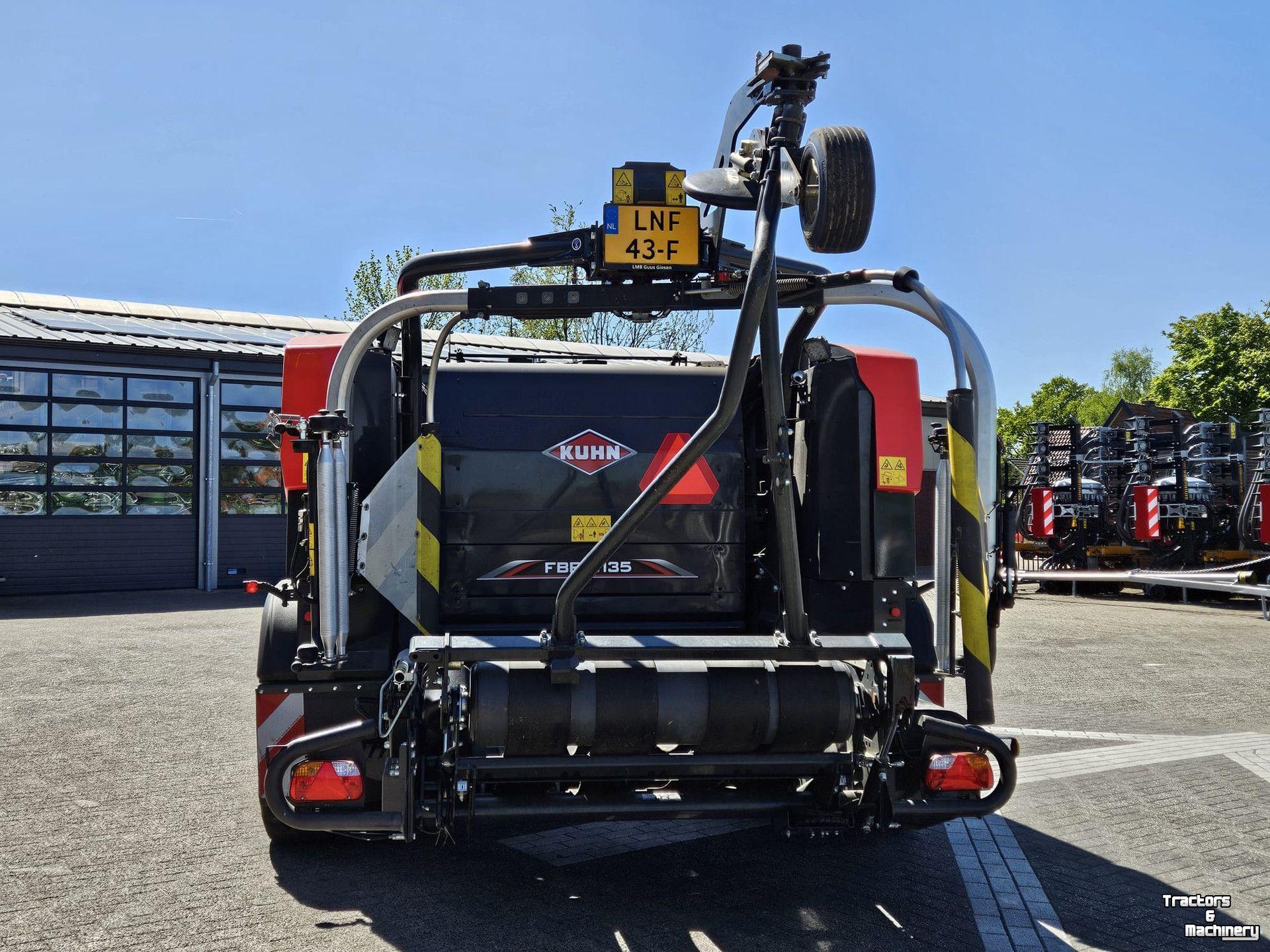 Pressen Kuhn FBP 3135 BALE PACK FBP 3135 Intelliwrap