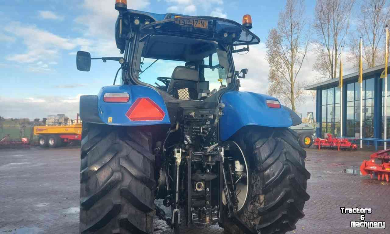 Schlepper / Traktoren New Holland T 7.210 T4B Tractor