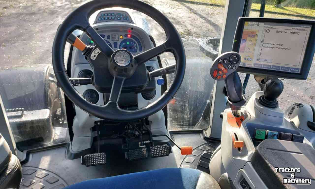 Schlepper / Traktoren New Holland T 7.210 T4B Tractor