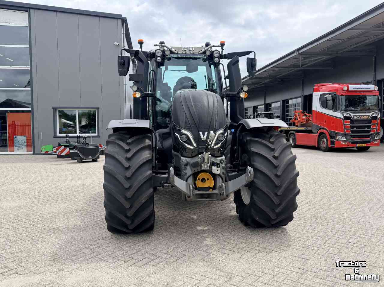 Schlepper / Traktor Valtra T235 Direct Smart Touch