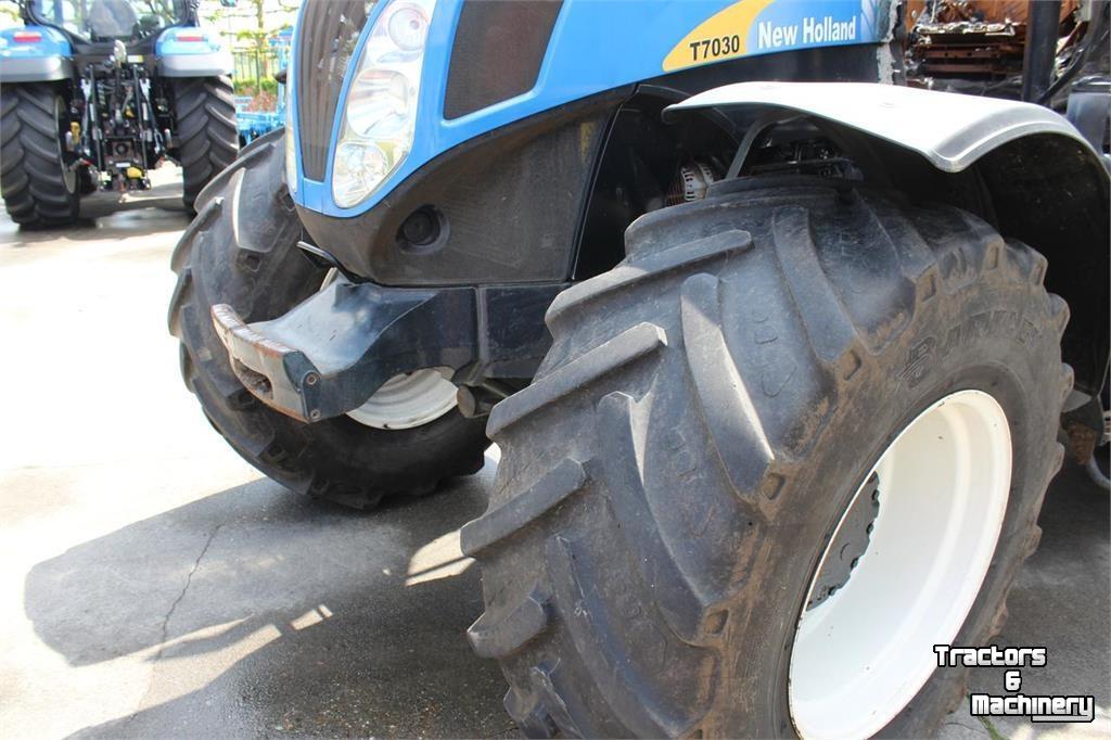 Schlepper / Traktor New Holland T7000 Series