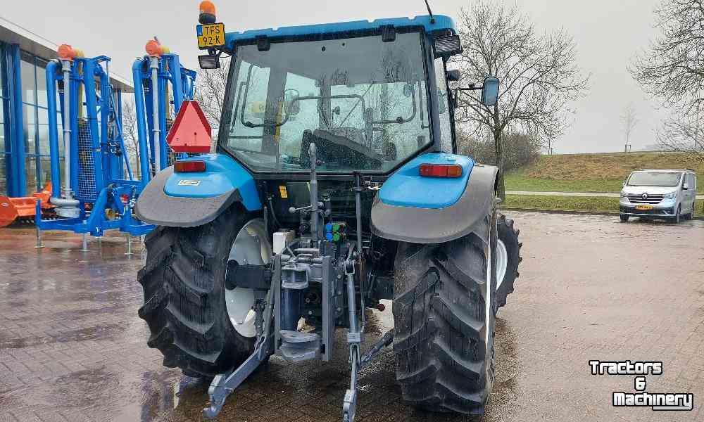 Schlepper / Traktoren New Holland 7635
