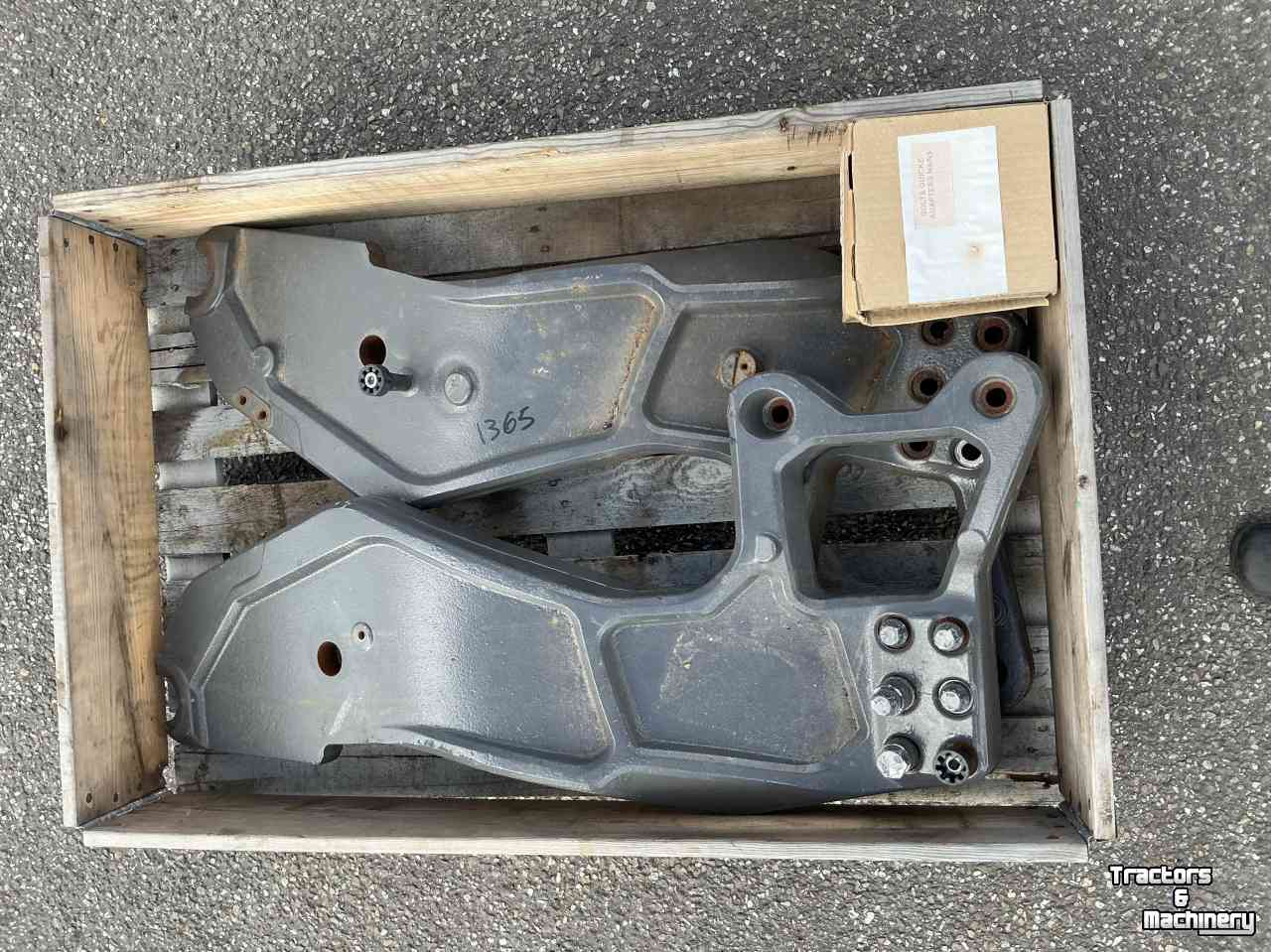 Frontlader Valtra Quicke N4 N5 Voorlader adapters Frontloader console