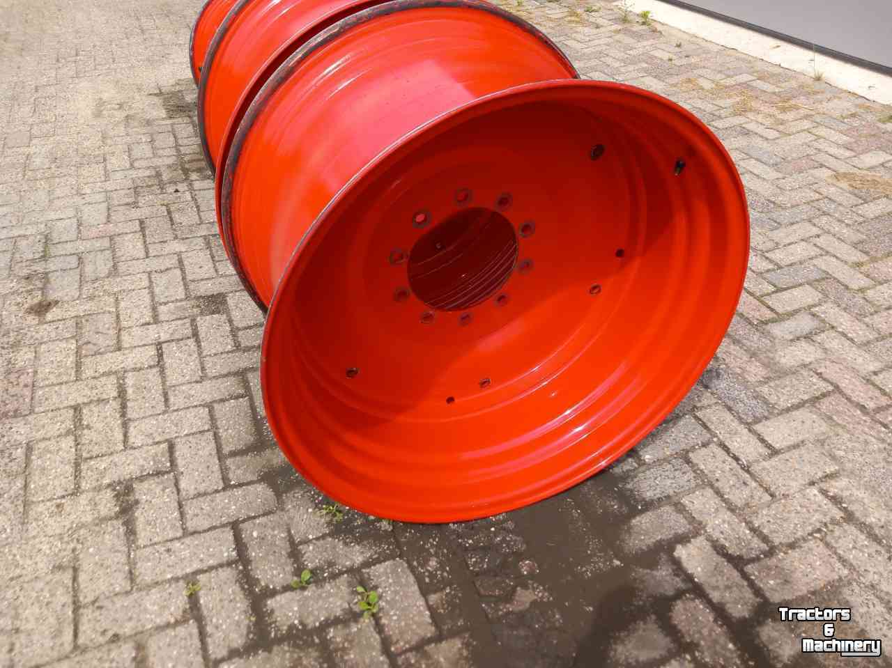 Räder, Reifen, Felgen & Distanzringe Fendt velgenset 18x28 en 23x38