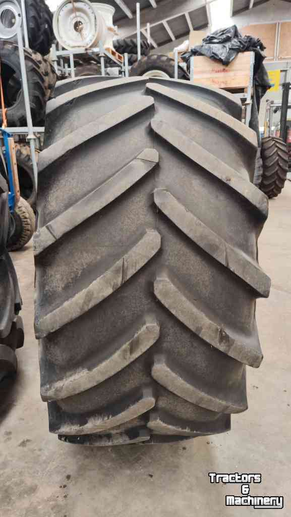 Räder, Reifen, Felgen & Distanzringe New Holland 800/65R32 Michelin XM28
