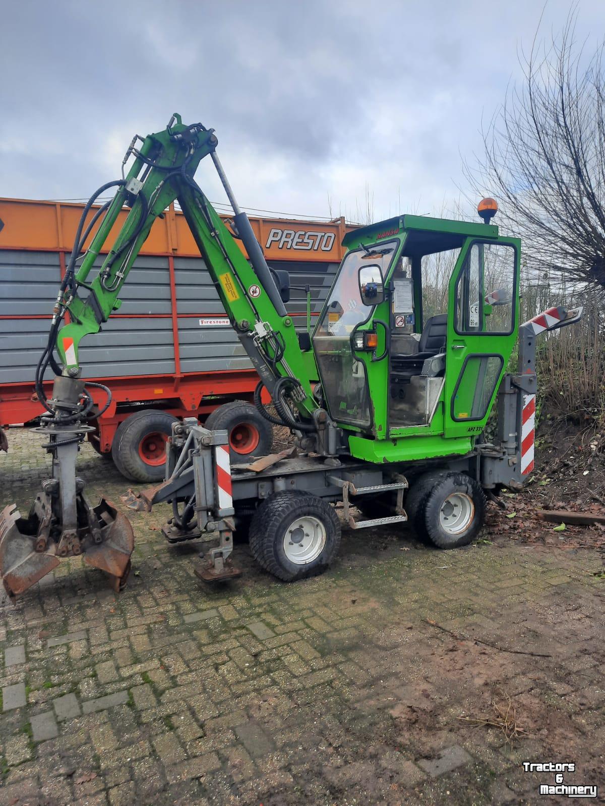 Bagger / Baggermaschine Hansa APZ331 Kraan