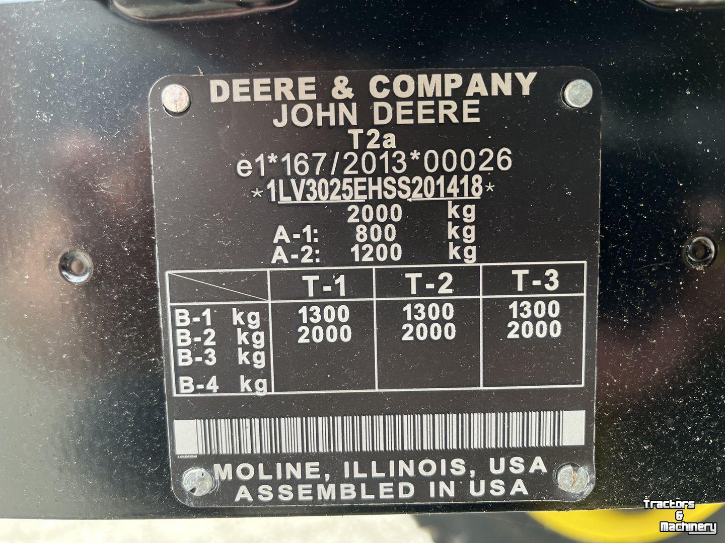 Obsttraktor John Deere 3025E